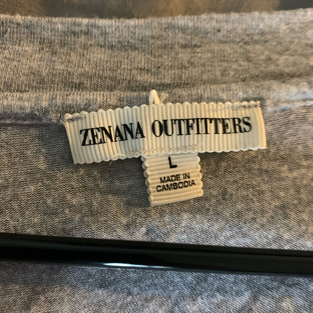 Shirt - Picture 3 of 3